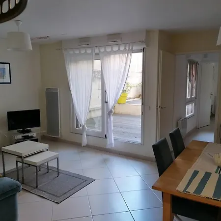 Apartment Saint-jean De Luz, T2 Bis Terrasse 3 Couchages